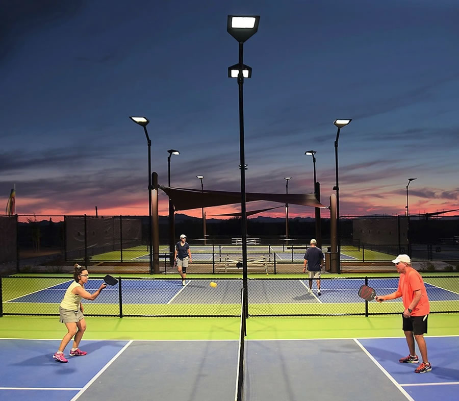 Thi công hệ thống đèn điện sân pickleball, cầu lông, bóng chuyền, bóng rổ