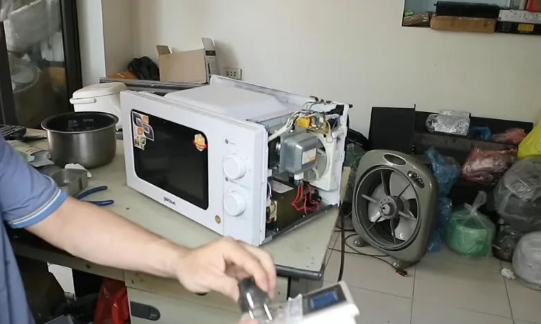 Sữa chữa bảo h&agrave;nh m&aacute;y h&uacute;t m&ugrave;i tại Vinh Nghệ An