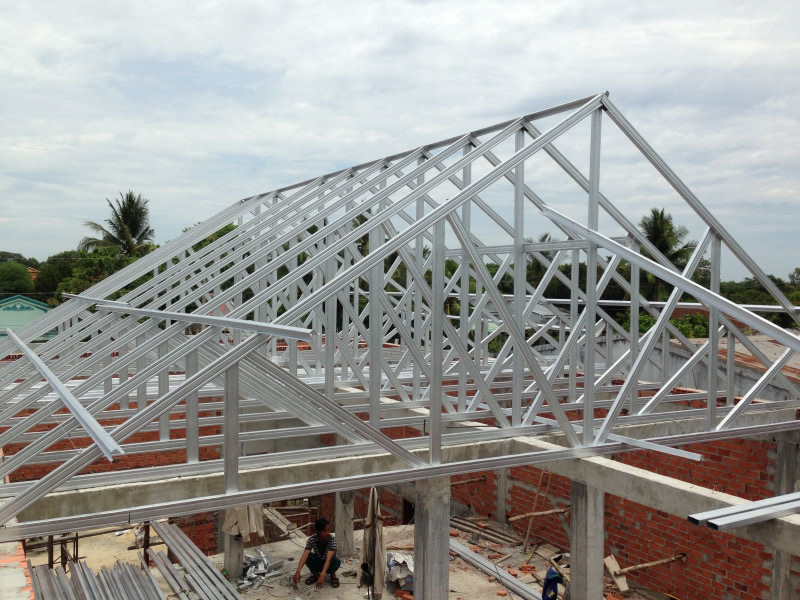 Xưởng c&aacute;n t&ocirc;n th&eacute;p x&agrave; gồ Vinh Nghệ An