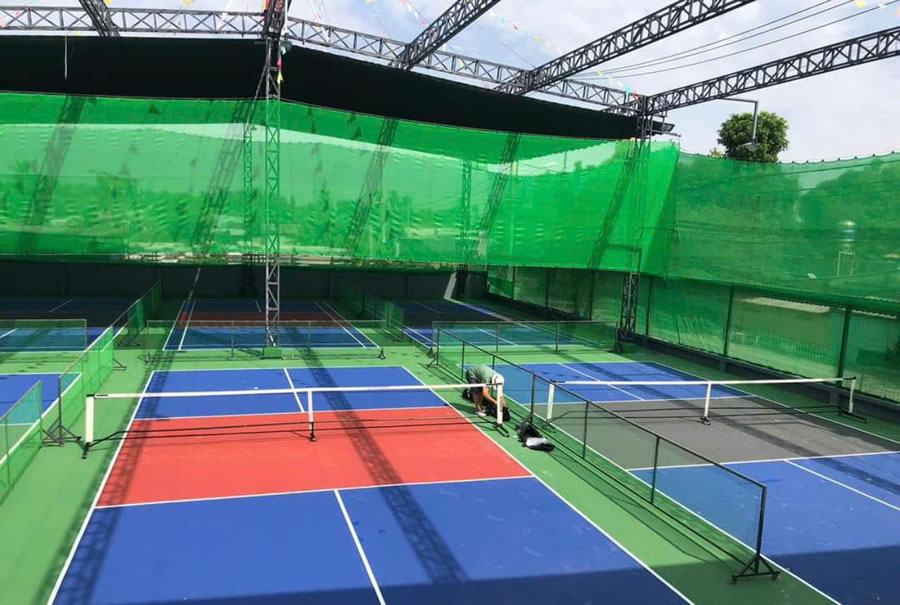 Thi công hàng rào lưới sắt sân Pickleball