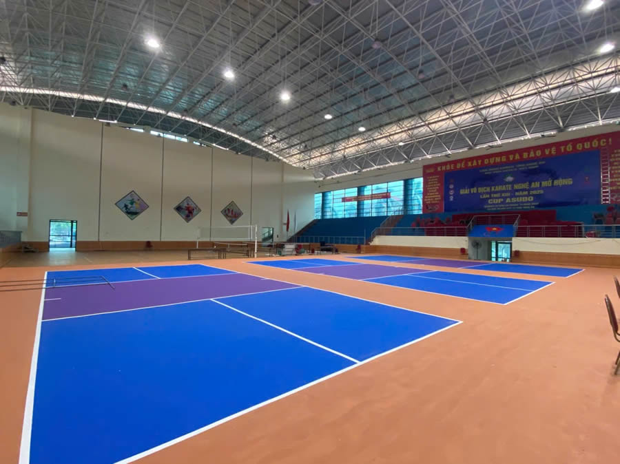 Đại l&yacute; b&aacute;n sơn epoxy thi c&ocirc;ng s&acirc;n thể thao pickleball, cầu l&ocirc;ng, b&oacute;ng chuyền, b&oacute;ng rổ tennis Vinh Nghệ An